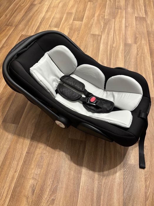 CHIPOLINO Стол за кола-кошница ХАВАНА I-SIZE (40-85 см) Черен