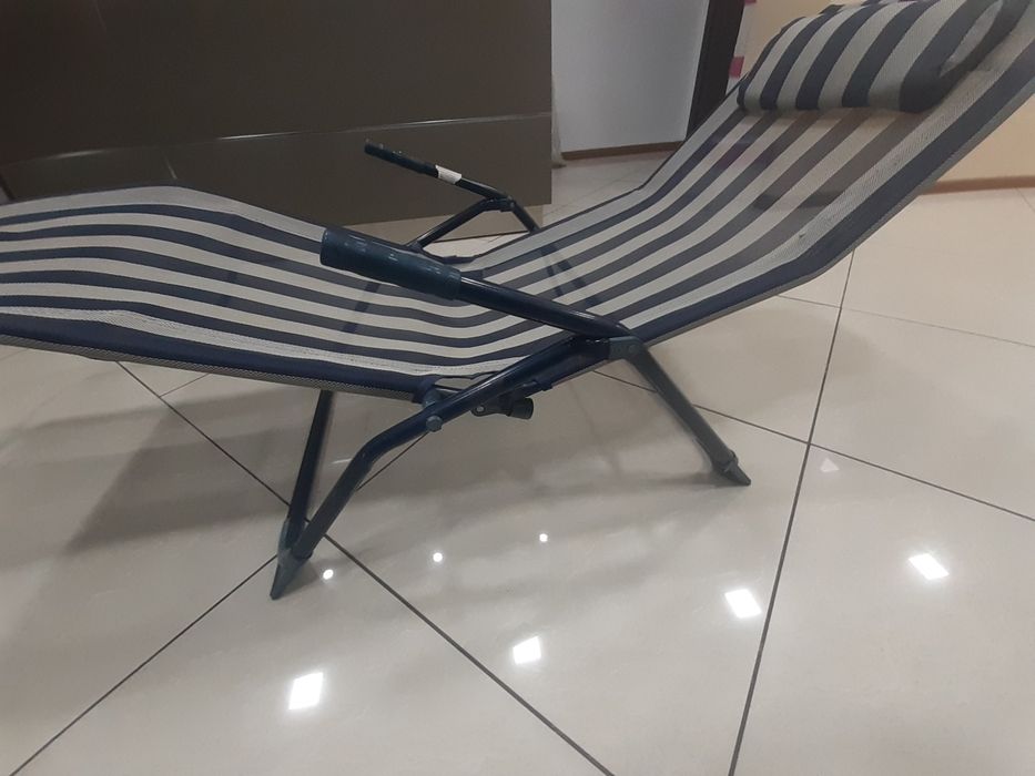 Продам лежак , кушетку