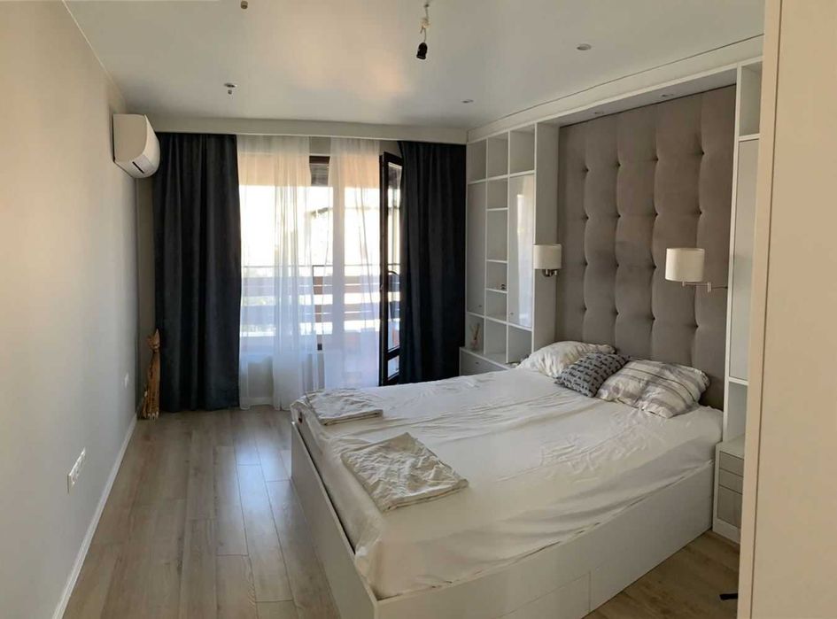 Дава се под наем Четиристаен апартамент в Варна, Център - 175 кв.м за 698.19 € - Снимка #7