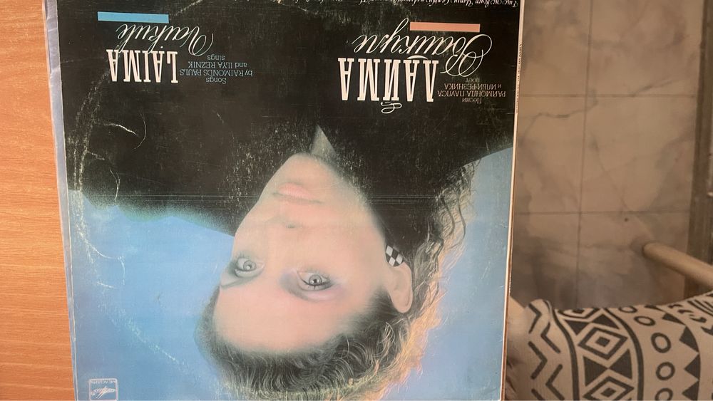 Пластинки виниловые  разных исполнителей