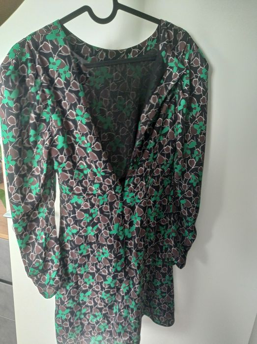 Флорална рокля Mango