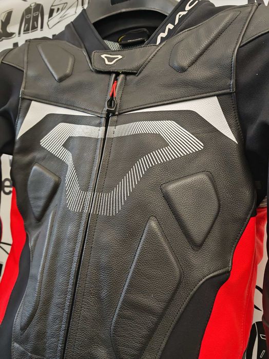 Costum moto piele Macna Voltage cu cocoasa ca nou marime S