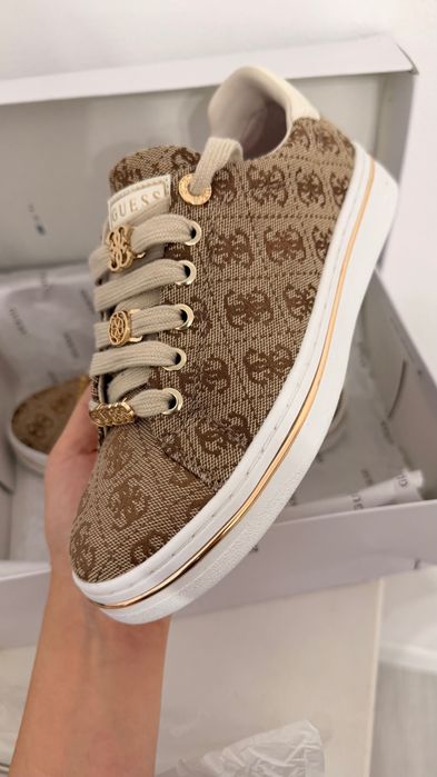 Продается Кеды от Guess