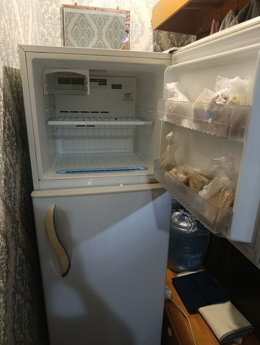 Продается холодильник