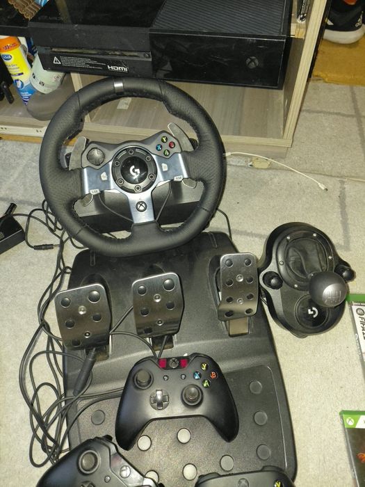 XBOX ONE 500GB + LOGITECH Волан+Педали +Ск Лост/ 3Джойстика
