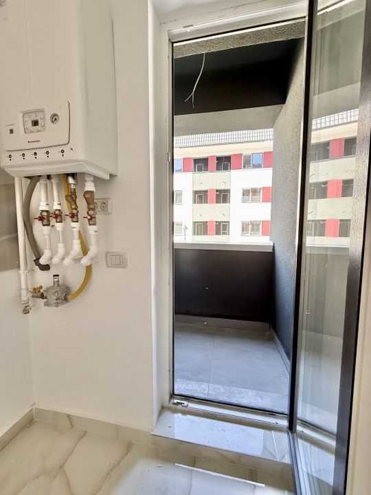 Garsoniera cartier Militari Residence - mutare imediata!!