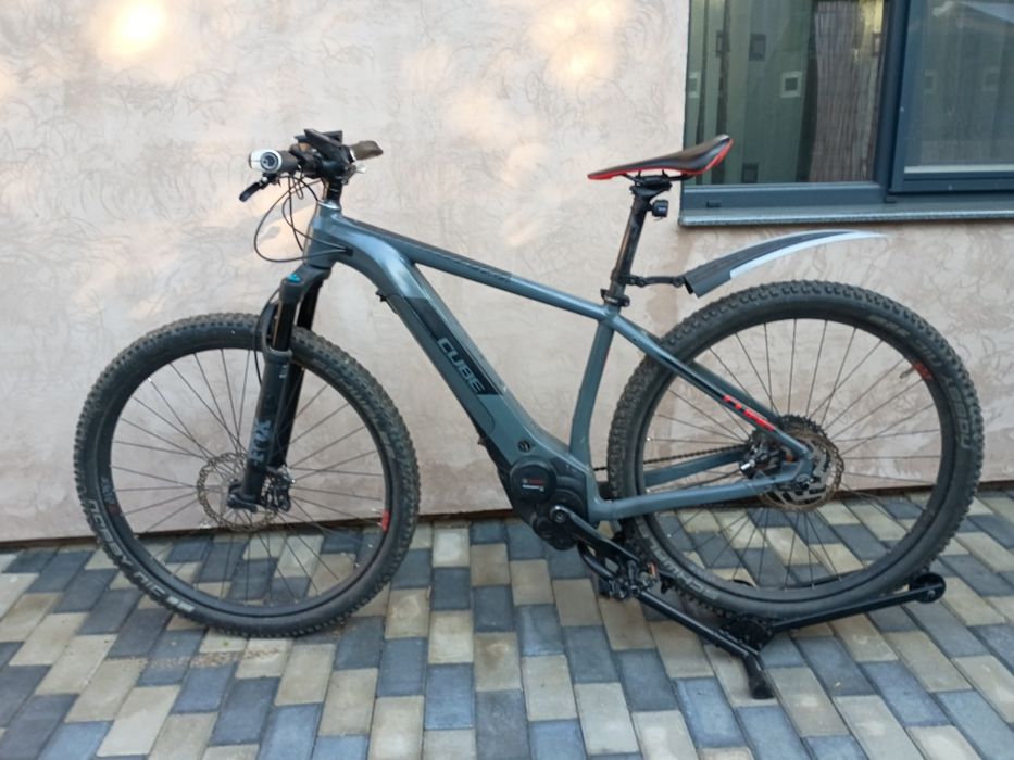 Bicicleta Electrica Cube Reaction