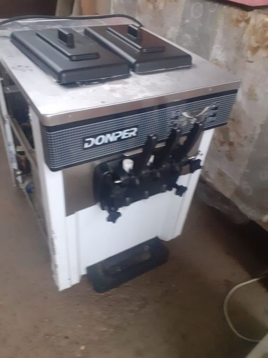 Прадается морожной апарат