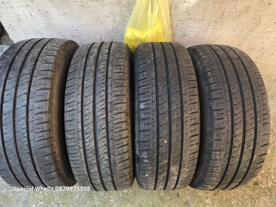 235/65R16C Michelin