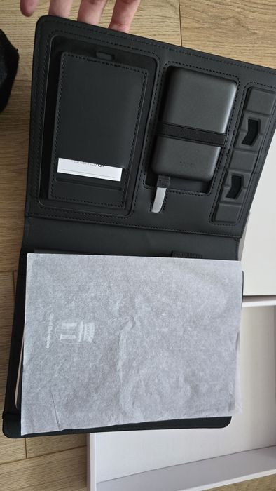 Agenda cu incarcarcator wireless Air