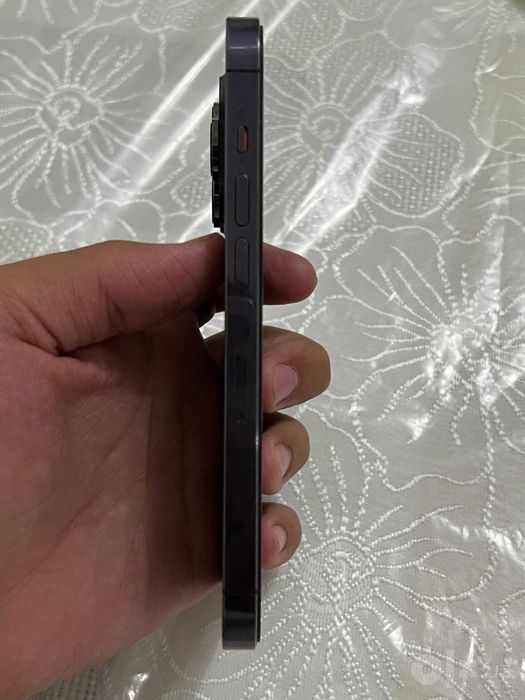 iPhone 14 pro purple