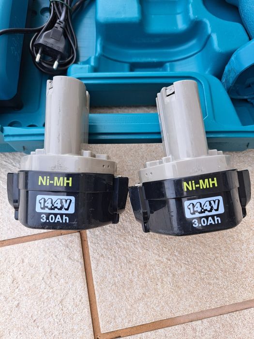 Masină de găurit și înșurubat cu acumulatori,  Makita 8434D