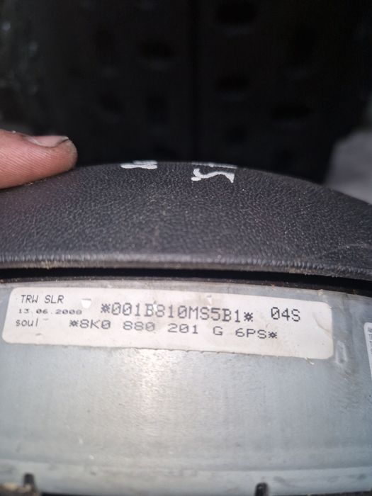 Airbag volan Audi A5 2008 cod 8K0880201g