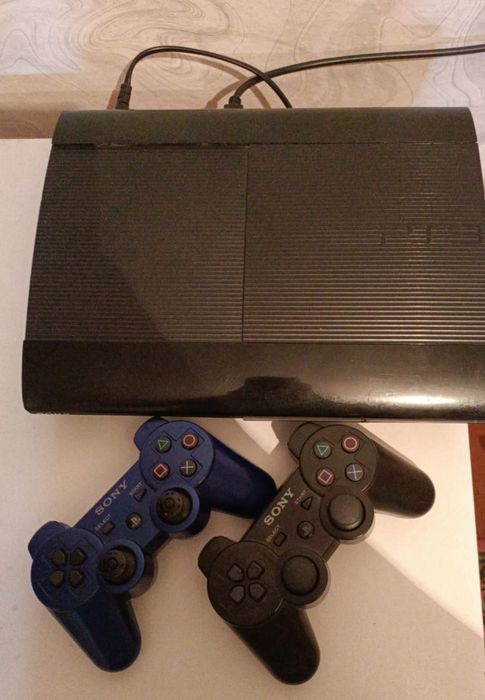 Продам плейстэйшен 3 супер слим