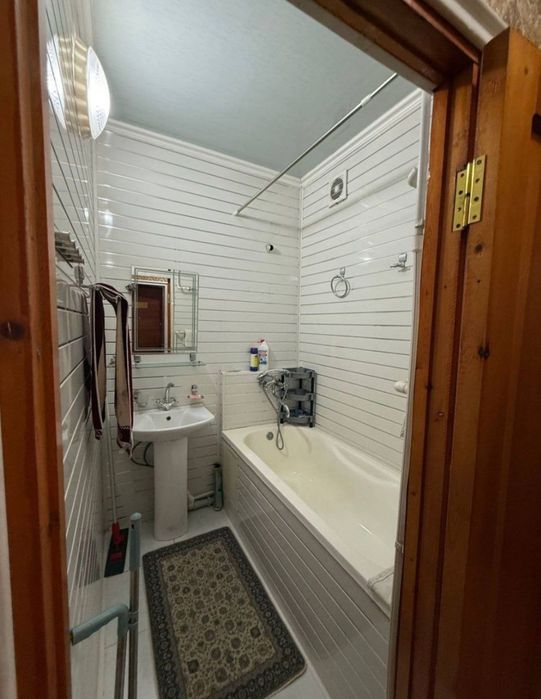 Юнусабад 15кв Продам 1 комн 3 этаж