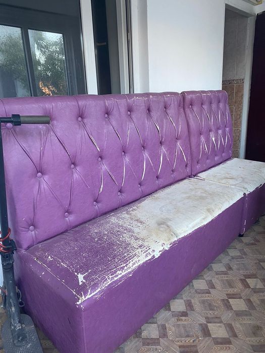 Диван для кухни..