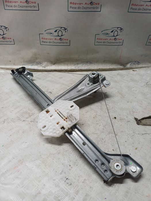 macara geam dreapta spate  dacia sandero 2 - benzina 2018