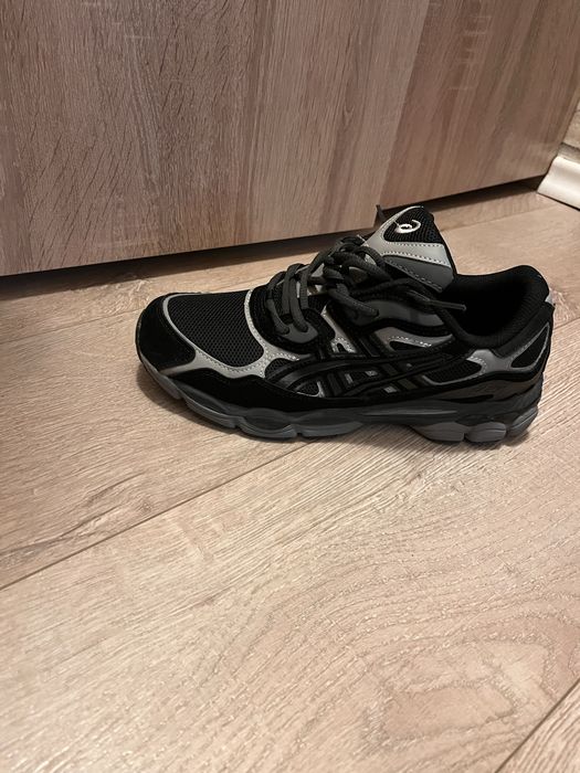 Asics gel NYC ЧИСТО НОВИ!!