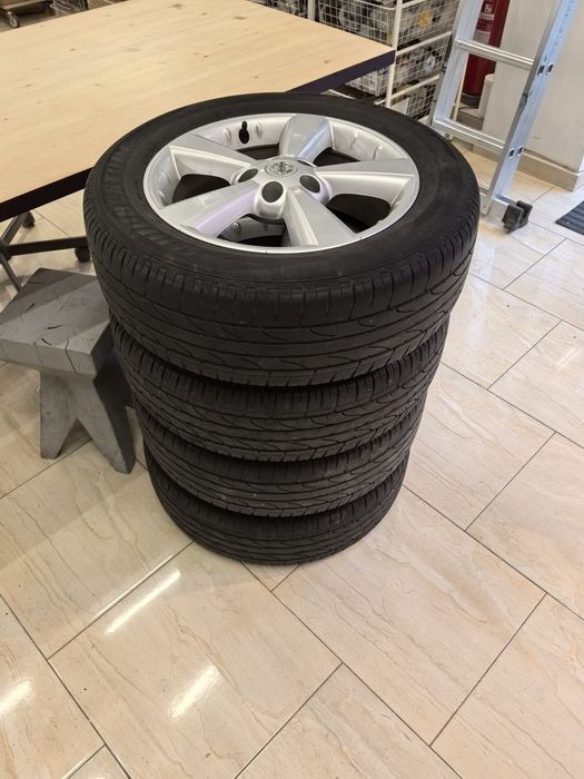 летни гуми Bridgestone 215 / 60 / 17