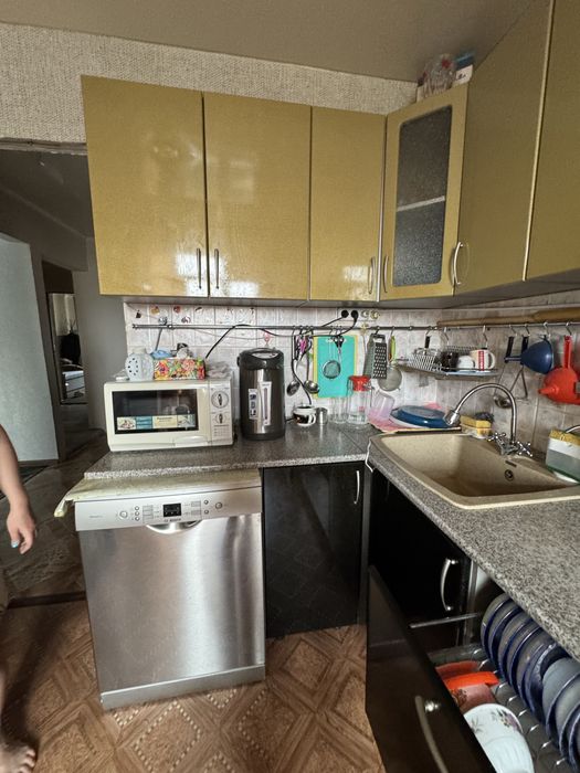 Продам кухню в нормальном состоянии