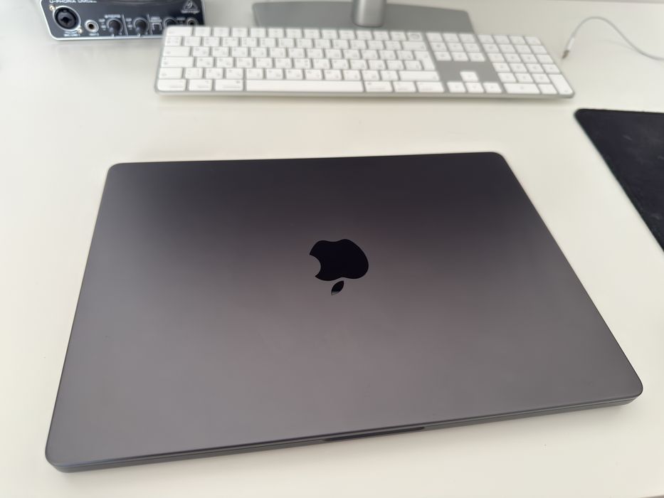 продам Macbook Pro M4 pro