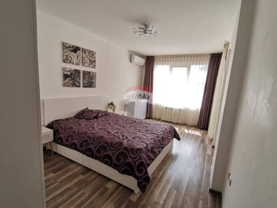 Дава се под наем Тристаен апартамент в Варна, Възраждане 1 - 120 кв.м за 765 € - Снимка #2