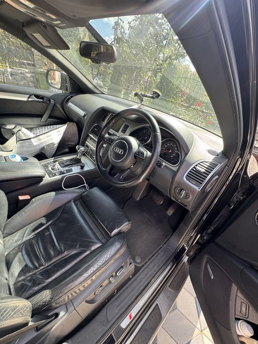 Audi Q7 2012 volan dreapta