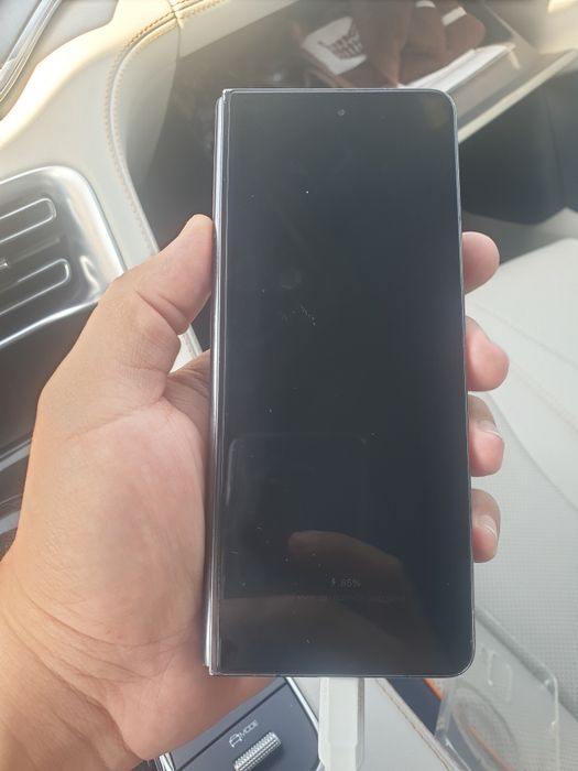 Телефон  срочно сотилади samsung z fold 5 холати  яхши срочно  пул  ке