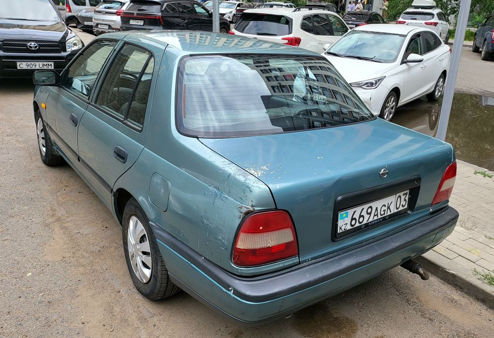 Продам авто Nissan Sunny
