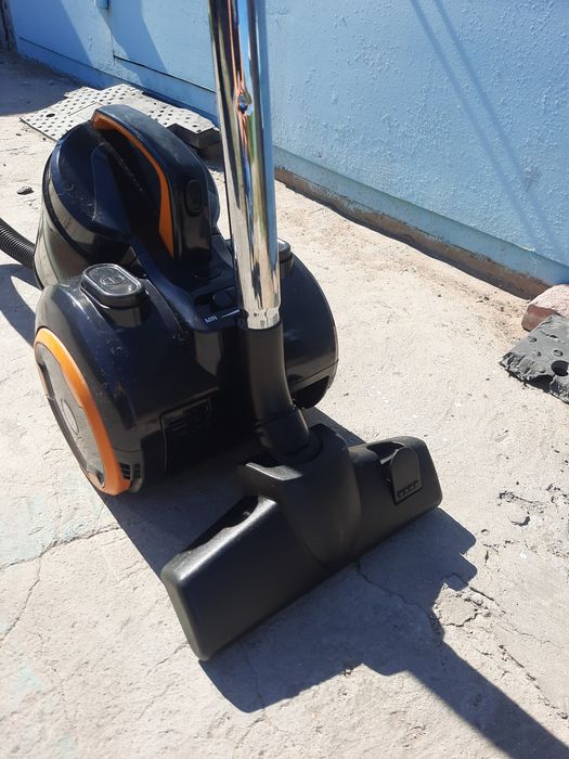 Продам пылесос Vitek