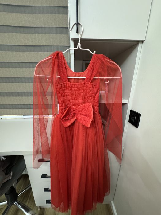 Продам платье детское