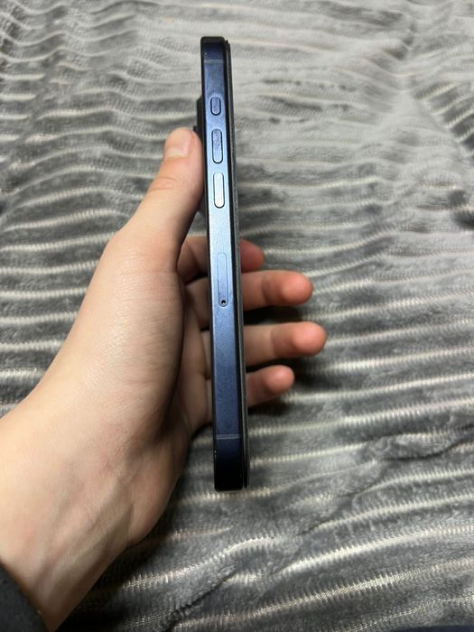 Продам Iphone 15 pro 256 gb