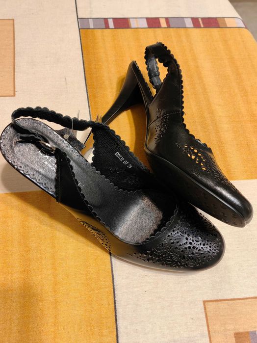 Нови Оригинални Качествени Дамски Обувки Exclusive Размер 36