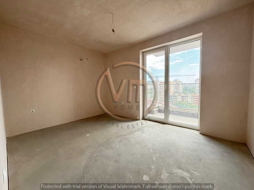 Продава се Тристаен апартамент в Варна, Възраждане 1 - 93 кв.м за 2097 €/кв.м - Снимка #5