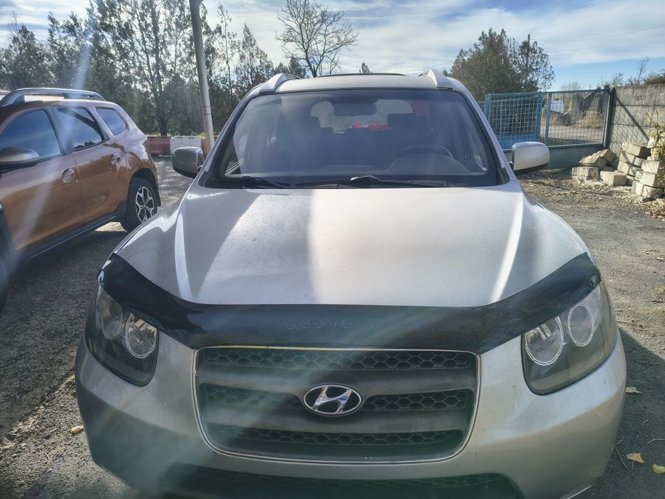 Vând Hyundai Santa Fe