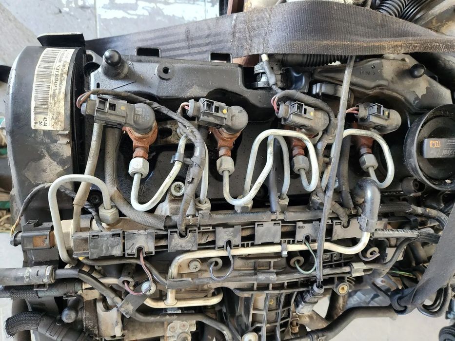 Injectoare Injector Kit Injectie Vw Seat Skoda 1.6 Tdi Cod Motor CAY Passat B7 Golf 6 Jetta Touran