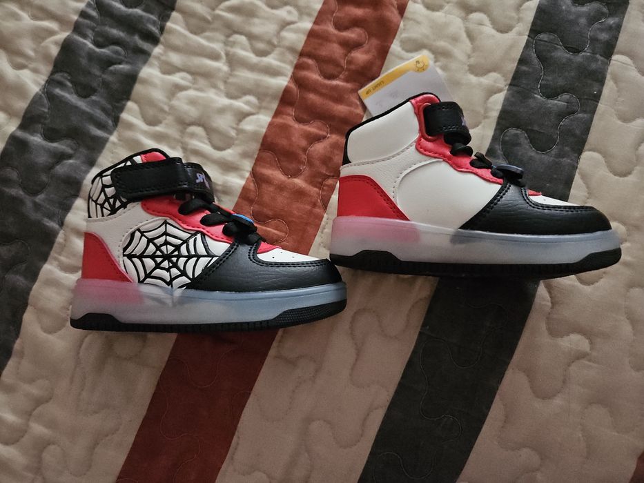 Adidași Primark mărimea 22