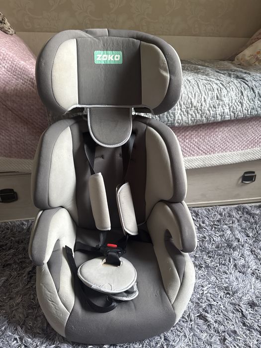 Продам автокпесла детские