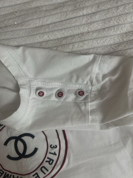 Футболка шанель