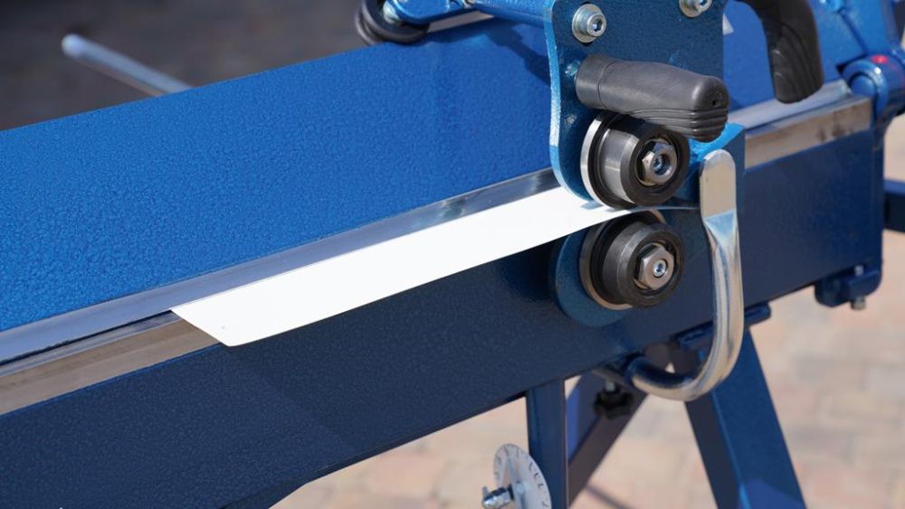 Abkant de îndoit tablă 2140/0,8 + Cutit