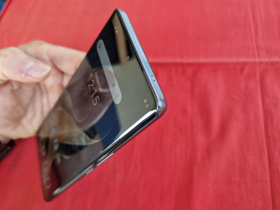 -Vivo V40 Grey 512Gb 12Ram+12Ram extins ca Nou ireprosabil stare perfecta doar telefonul poze reale nici o restrictie nici o interventie/reparatie