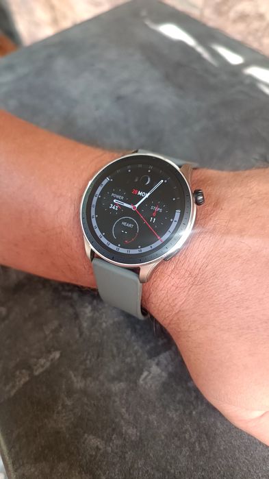 Смарт часы Amazfit GTR-4