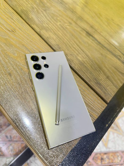 Samsung S24 ultra 12/256