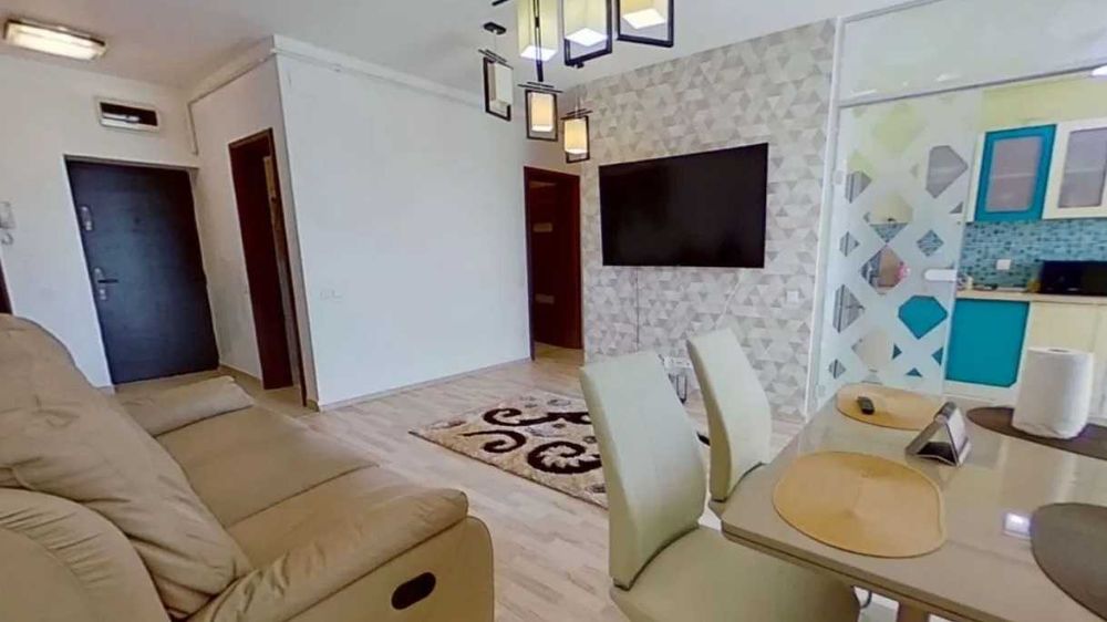 Дава се под наем Тристаен апартамент в Пловдив, Съдийски - 90 кв.м за 306 € - Снимка #2