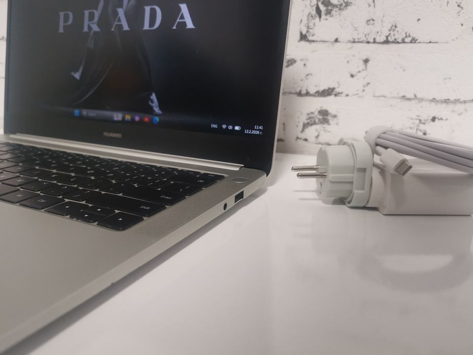 Лаптоп HUAWEI Matebook D, 14" Ryzen 5, 256GB NVMe, 8GB RAM + Подарък