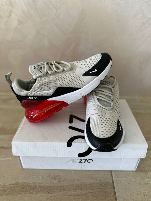 ТОП ОФЕРТА!Nike Air Max 270 Triple White