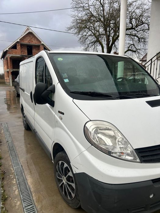 RENAULT Trafic 2013 — imagine 2