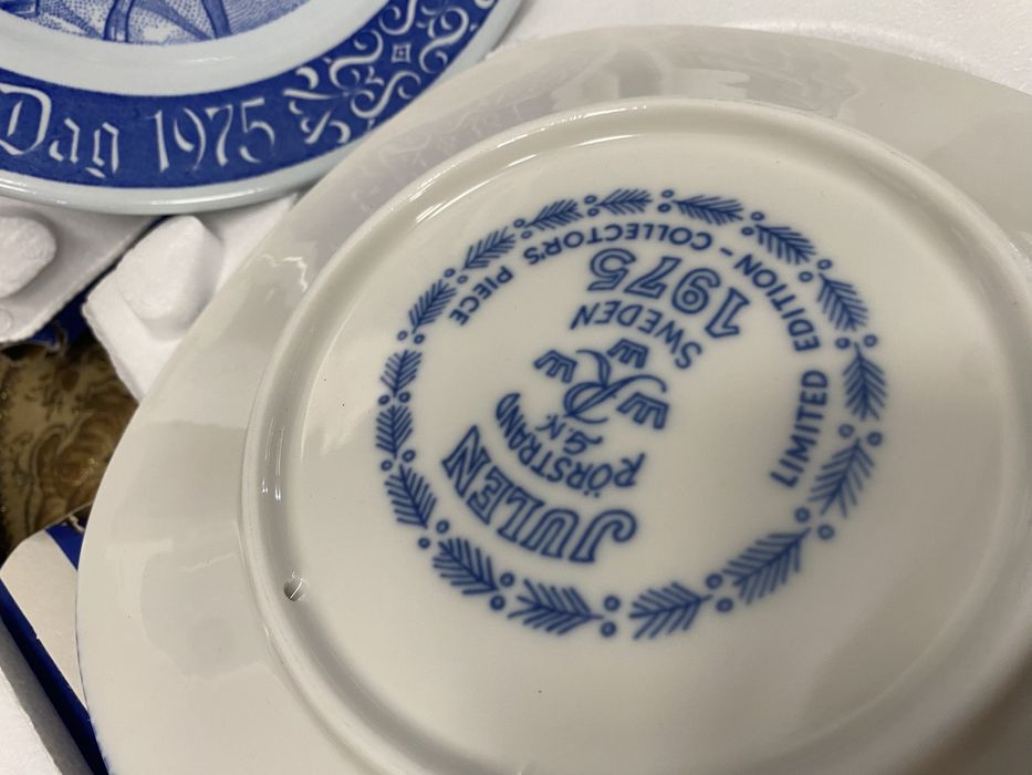 Шведски порцеланови пана за стена изрисувани ръчно