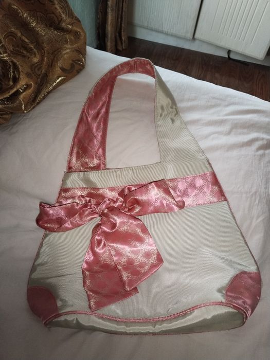 Сумка розовая с бантиком