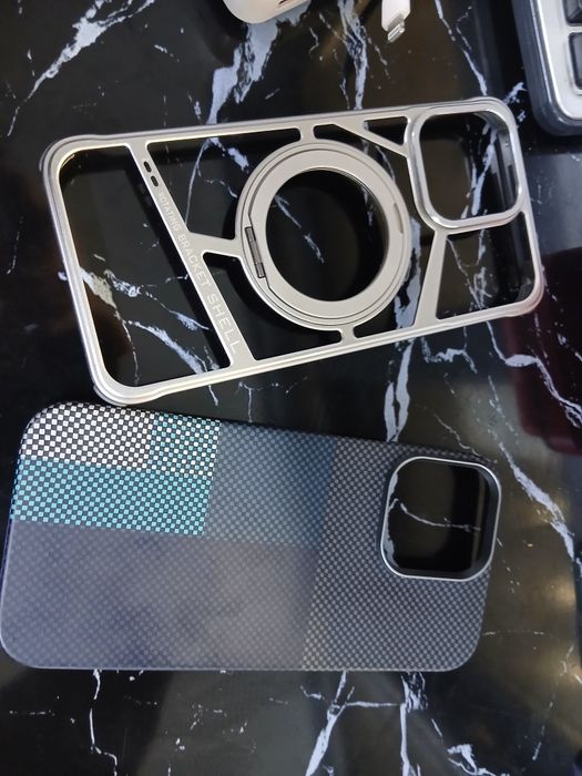 Чехол на Айфон 16 про макс